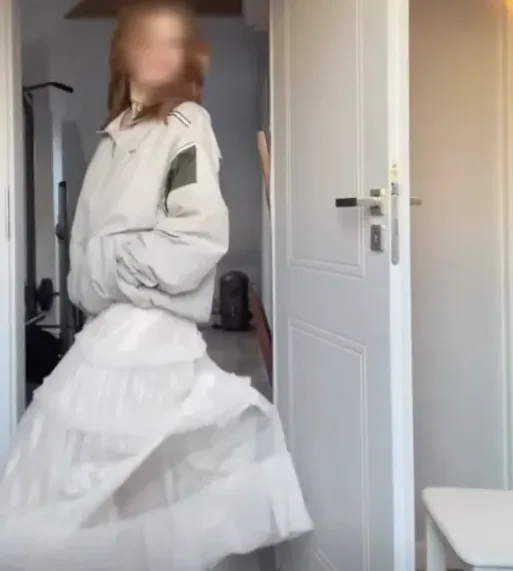Anisa, 20 anni