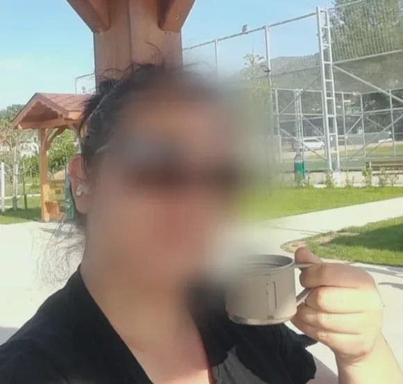 Elena, 34 anni