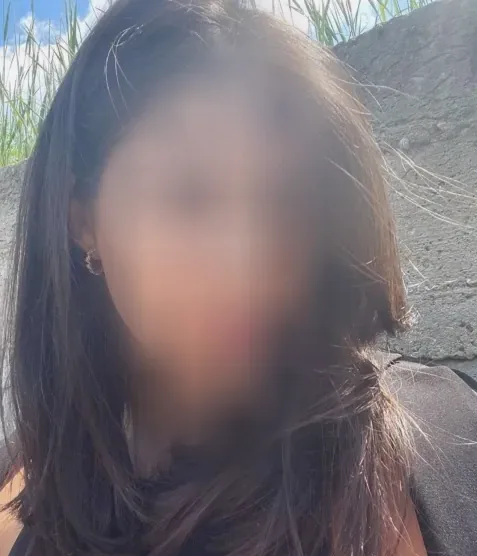 Rebecca, 33 anni